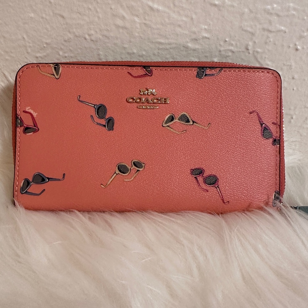 BNWT COACH Sunglasses Zippered Long Wallet